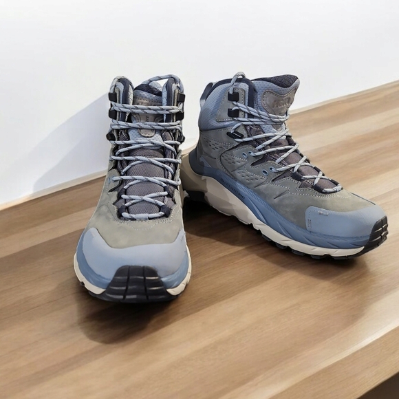 Hoka Shoes - Womens Hoka kaha 2 Gray High-Top Boots with Rugged Sole and Secure Lacing